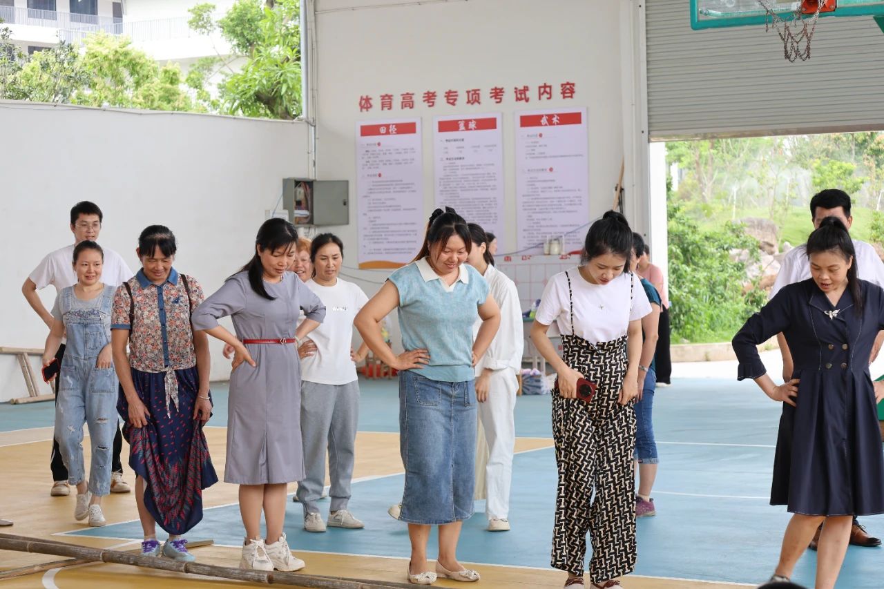 我校举行“五一”国际劳动节教职工游园活动 丨 星空平台(中国)官方网站